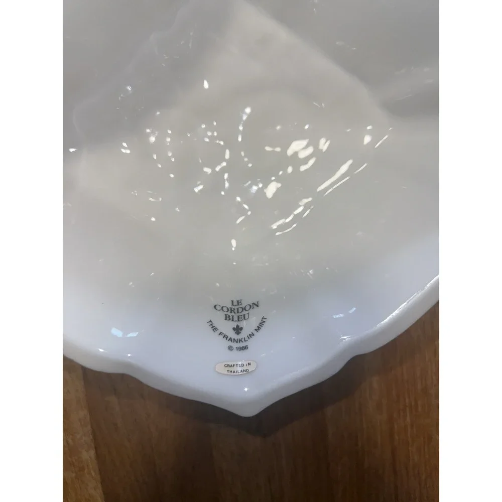 1986 Le Cordon Bleu Porcelain Jello Mold‎ Franklin Mint Lamb / Sheep Butterflies